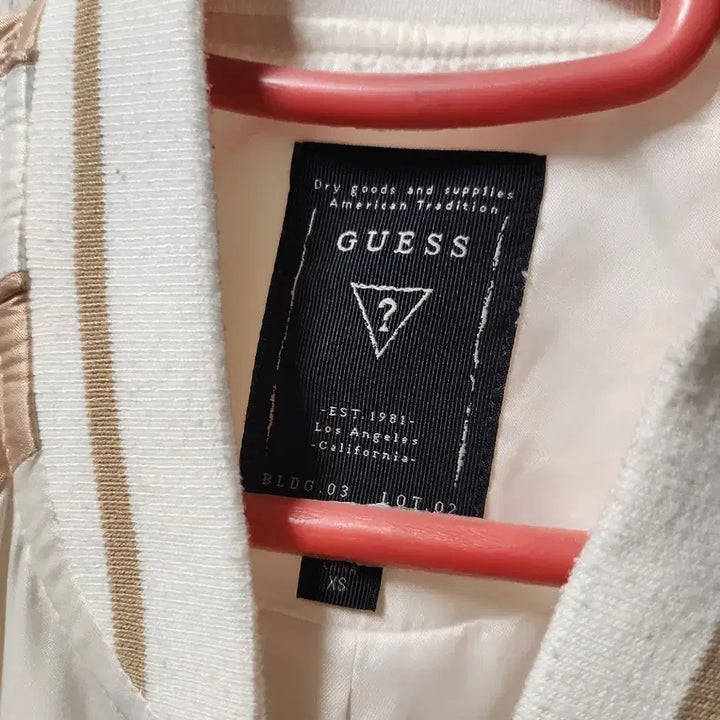 [BUNJANG] Guess Floral Embroidered Jacket / 게스잠바