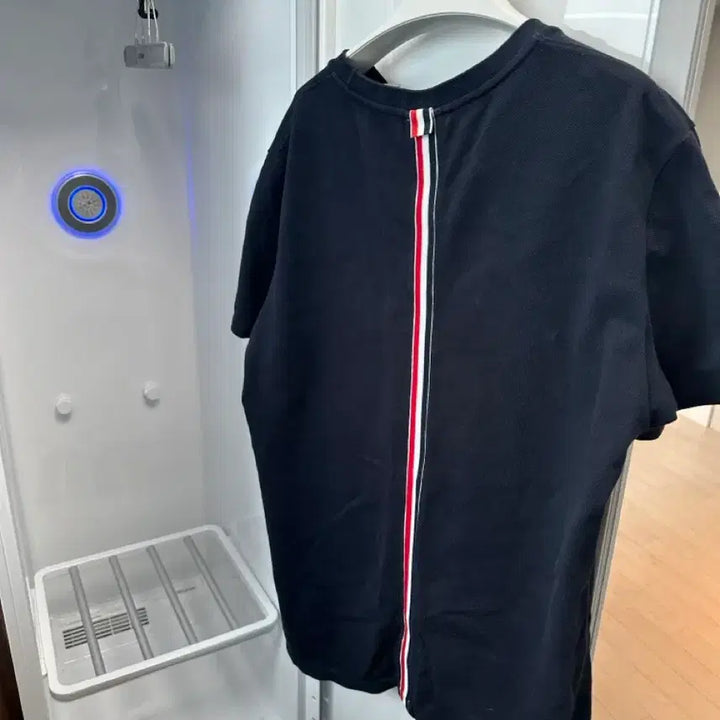 [BUNJANG] Thom Browne Navy Tri-Stripe Short Sleeve T-Shirt / 실착적은 톰브라운 네이비 백삼선 반팔 티셔츠 5