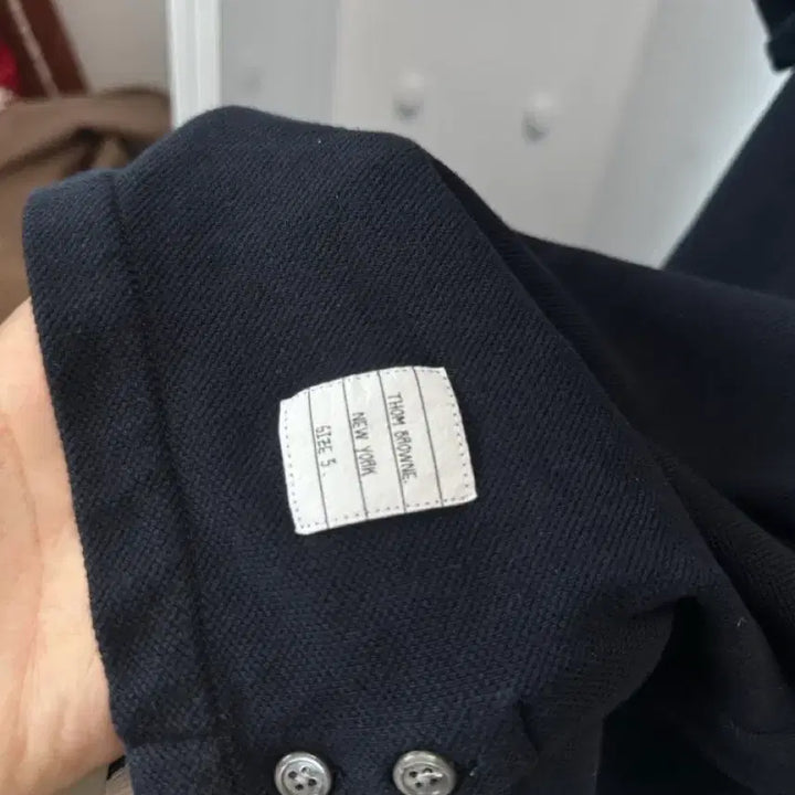 [BUNJANG] Thom Browne Navy Tri-Stripe Short Sleeve T-Shirt / 실착적은 톰브라운 네이비 백삼선 반팔 티셔츠 5