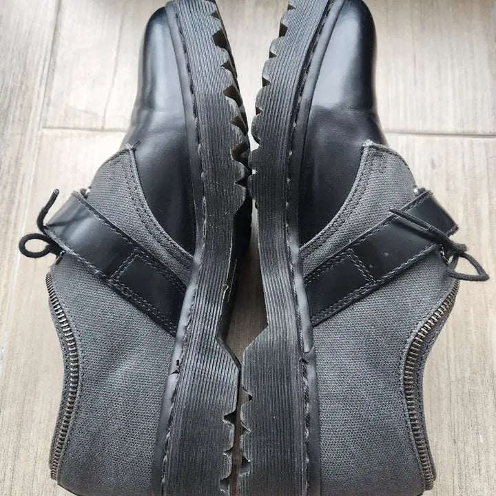 [BUNJANG] Dr. Martens 1461 Logic Shoes (260) / 닥터마틴 1461 로직 (260)
