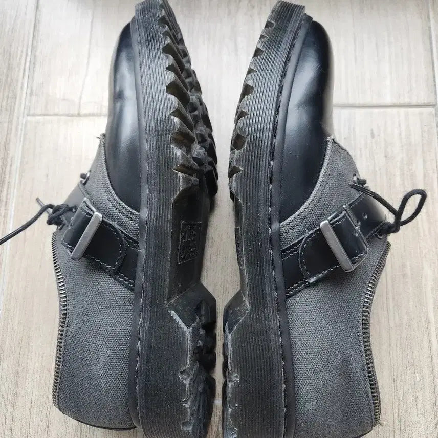 [BUNJANG] Dr. Martens 1461 Logic Shoes (260) / 닥터마틴 1461 로직 (260)