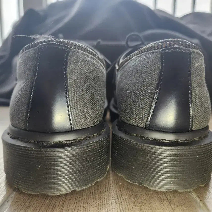 [BUNJANG] Dr. Martens 1461 Logic Shoes (260) / 닥터마틴 1461 로직 (260)