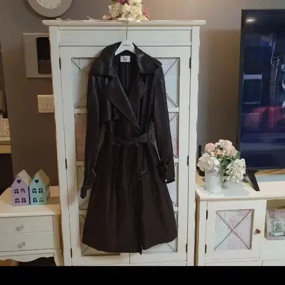 [BUNJANG] Line Eco Leather Trench Coat / Line 에코레더 트렌치코트/55-정66