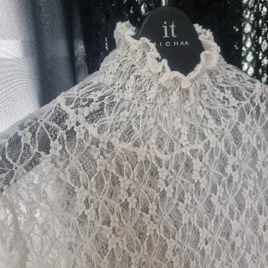 [SOLD OUT] 레이스 시스루 블라우스S