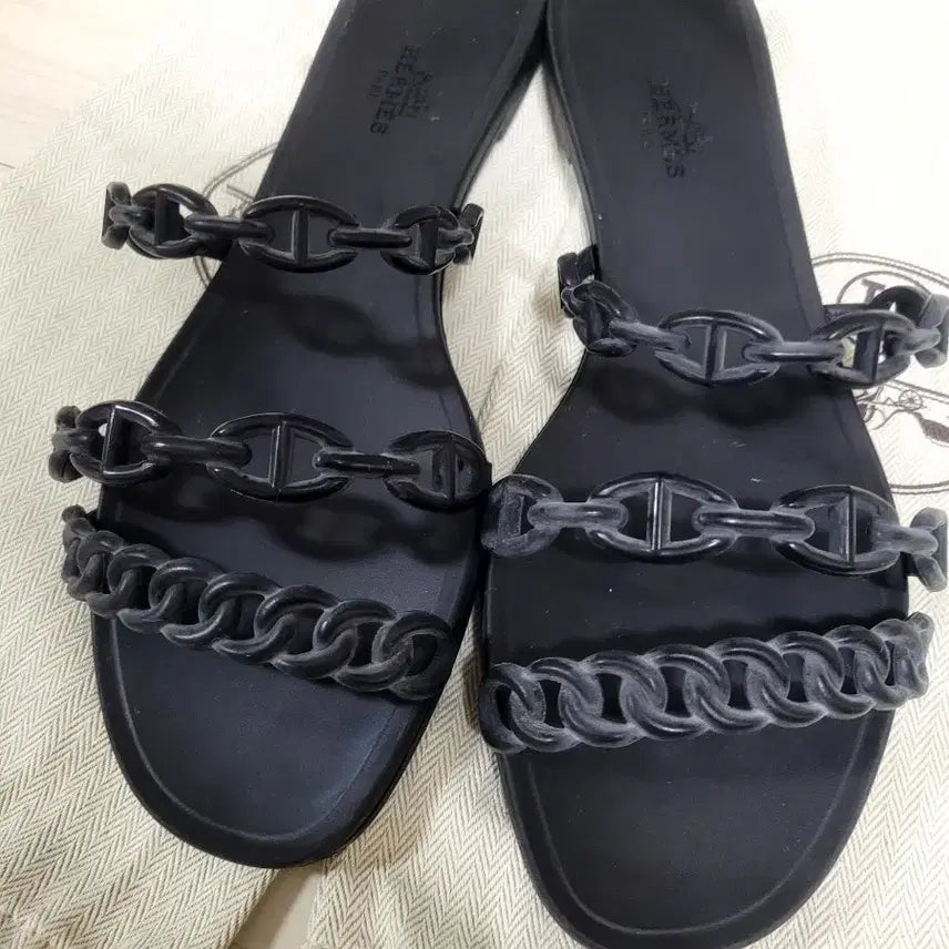 [BUNJANG] Hermès Rivage Rubber Slippers - Black / 에르메스 슬리퍼 리바쥬 39사이즈(보통 250) 블랙