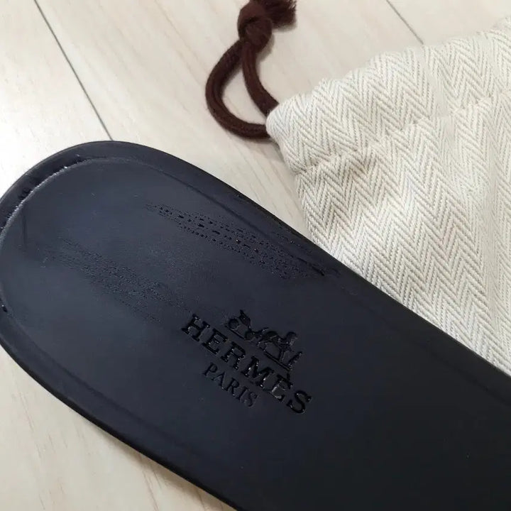 [BUNJANG] Hermès Rivage Rubber Slippers - Black / 에르메스 슬리퍼 리바쥬 39사이즈(보통 250) 블랙