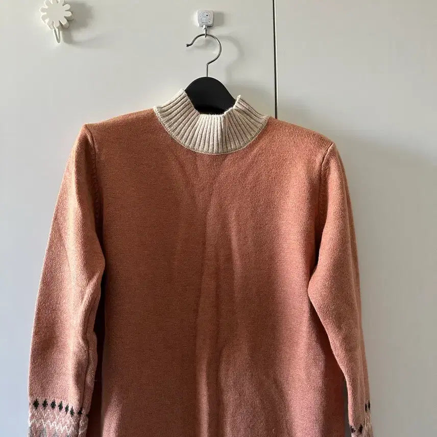 [BUNJANG] Pink Patterned Knit Sweater (Size 95) / 패턴 핑크 니트 스웨터 95