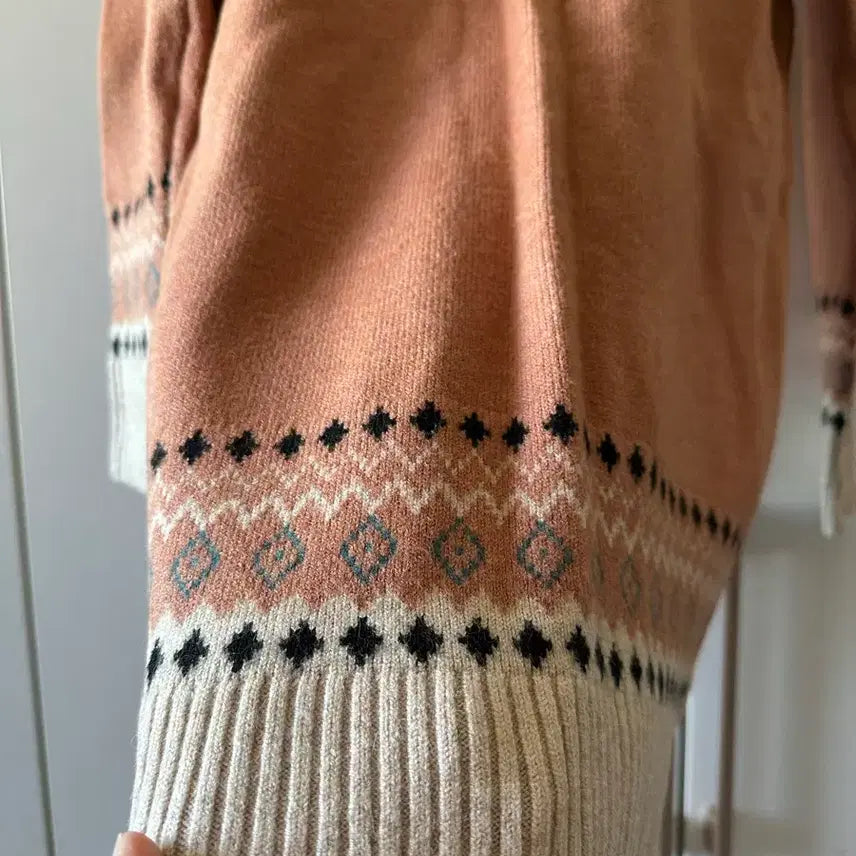 [BUNJANG] Pink Patterned Knit Sweater (Size 95) / 패턴 핑크 니트 스웨터 95