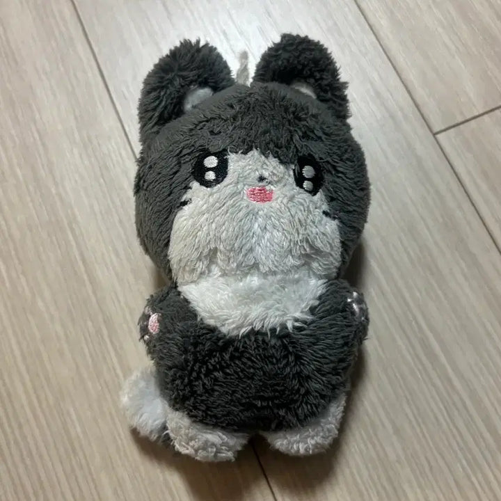 [BUNJANG] SEVENTEEN Mingyu Kkyunyang Doll / 세븐틴 민규 인형(뀨냥이) 판매합니다