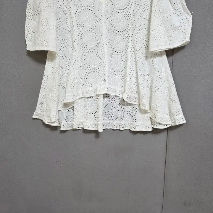 [BUNJANG] V-Neck Cotton Blouse (Size F) / 브이넥 면수넘이쁜 블라우스 F   n3123
