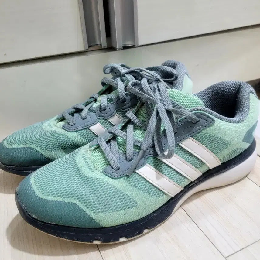 [BUNJANG] Adidas Sneakers US7 240mm / 아디다스 운동화 us7 240-245