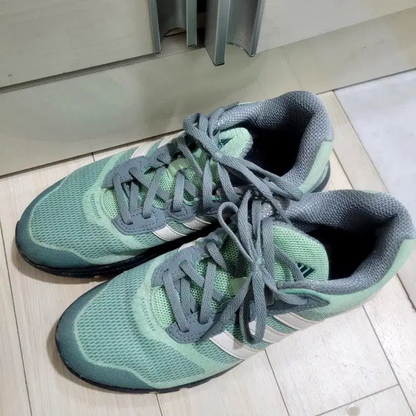 [BUNJANG] Adidas Sneakers US7 240mm / 아디다스 운동화 us7 240-245