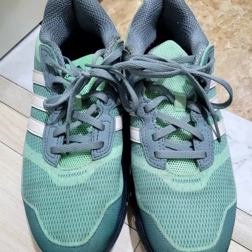 [BUNJANG] Adidas Sneakers US7 240mm / 아디다스 운동화 us7 240-245