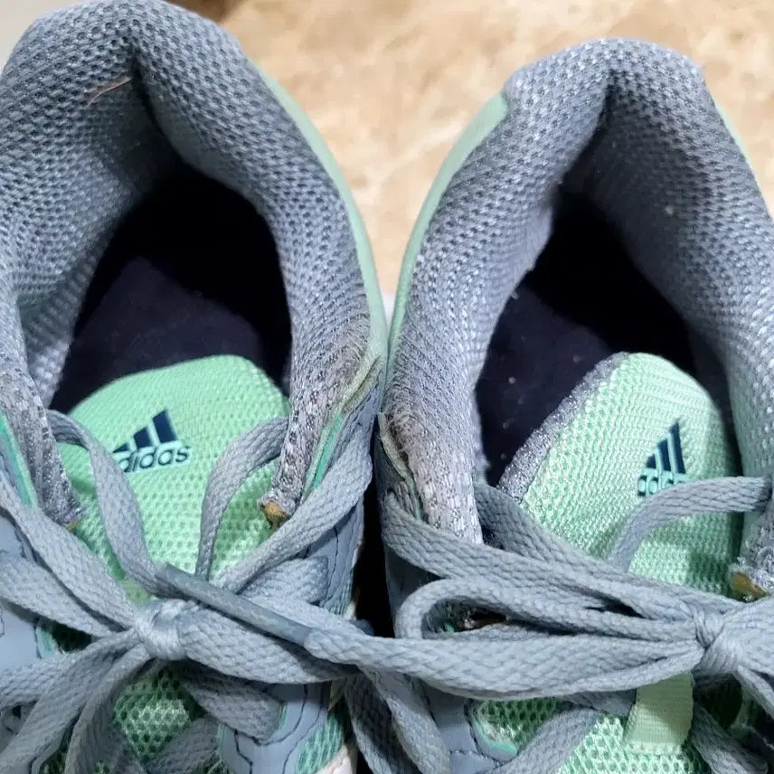 [BUNJANG] Adidas Sneakers US7 240mm / 아디다스 운동화 us7 240-245