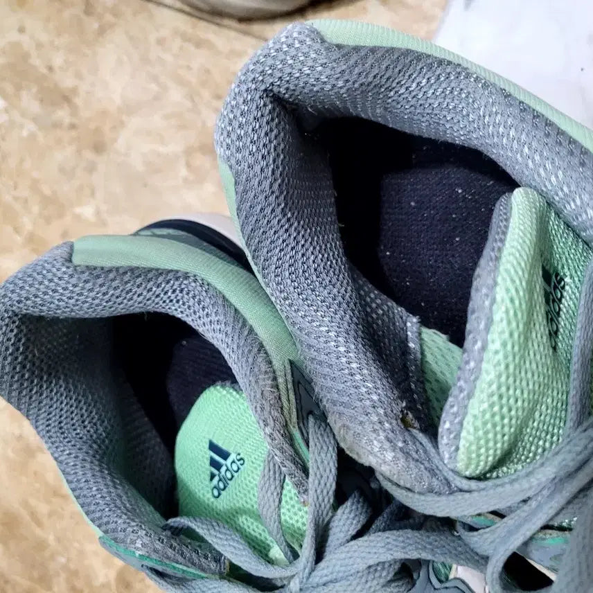 [BUNJANG] Adidas Sneakers US7 240mm / 아디다스 운동화 us7 240-245