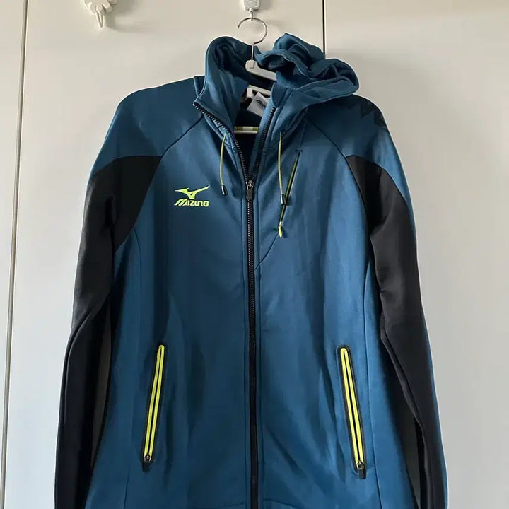 [BUNJANG] Mizuno Blouson Hooded Zip-Up Windbreaker (Light Fleece) / 미즈노 블루종 바람막이 후드집업. 약기모