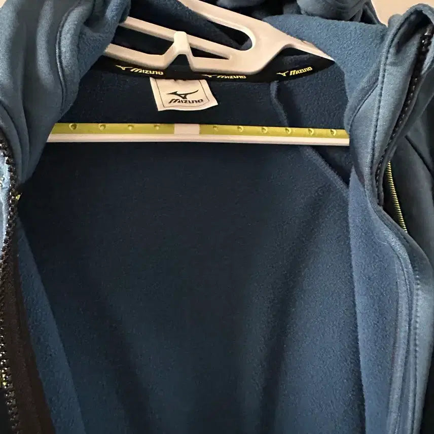 [BUNJANG] Mizuno Blouson Hooded Zip-Up Windbreaker (Light Fleece) / 미즈노 블루종 바람막이 후드집업. 약기모