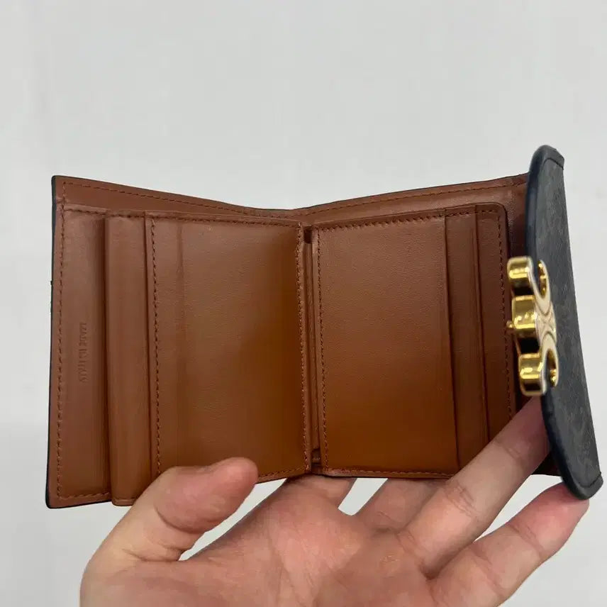 [BUNJANG] Celine Gold-Plated Wallet / 셀린느 금장 지갑