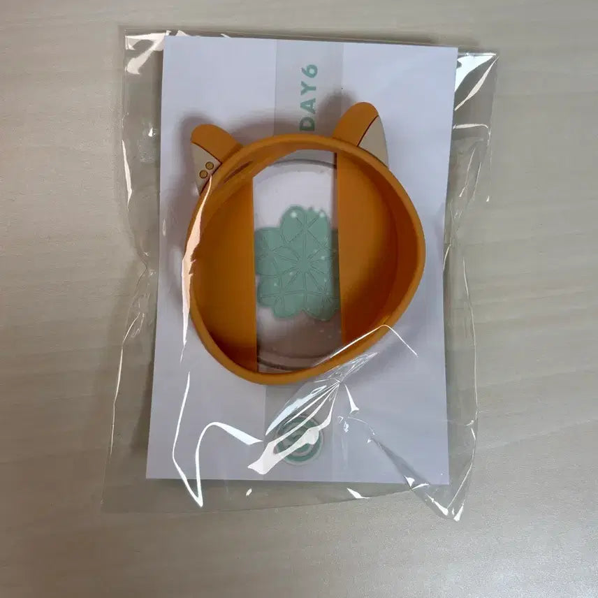 [SOLD OUT] 데이식스 데니멀즈 마데워치 링커버 쁘띠케 ver.