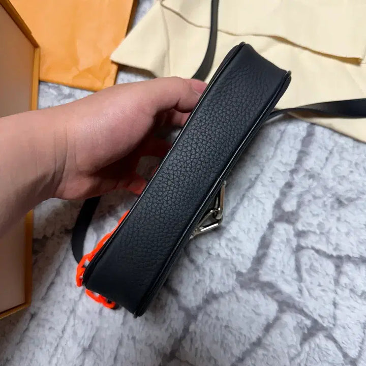 [BUNJANG] Louis Vuitton Virgil Abloh Belt Bag / 루이비통 버질아블로 범백 벨트백