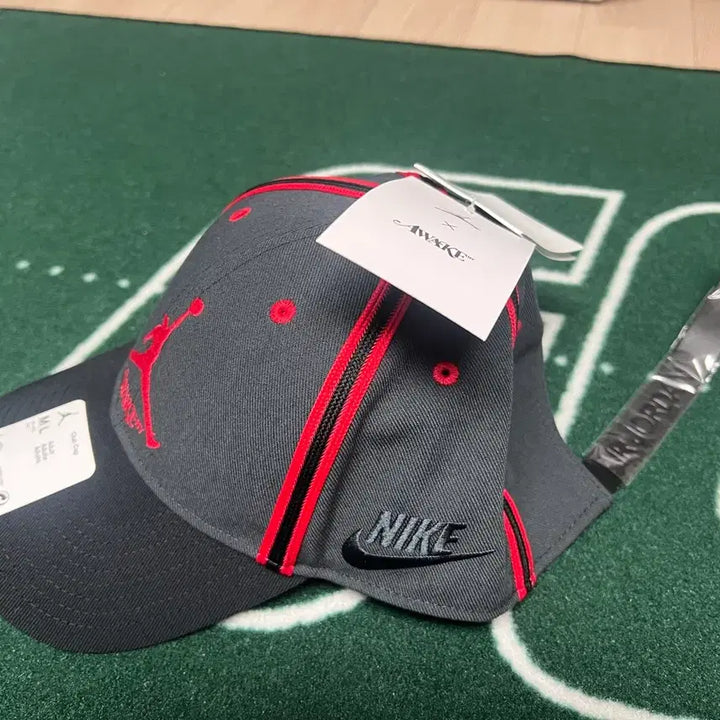 [BUNJANG] Nike Collaboration Limited Edition Cap / 나이키 콜라보 한정판 모자(새상품)