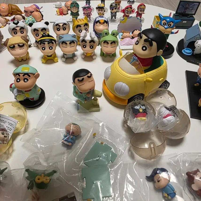 [BUNJANG] Crayon Shin-chan Figure Bundle / 짱구피규어 전부