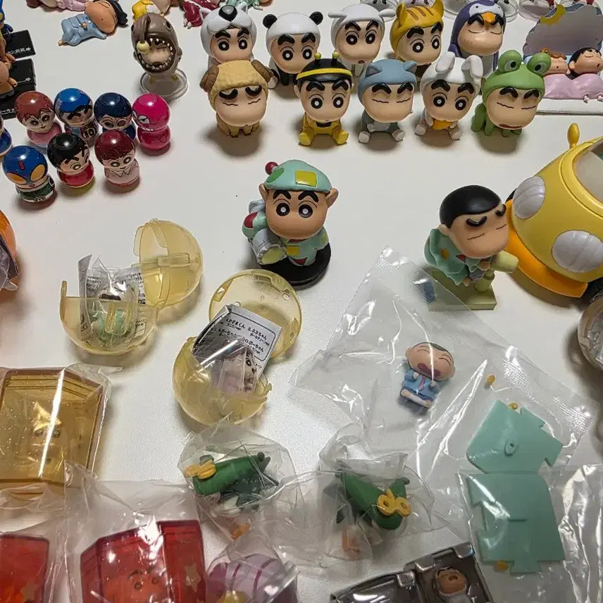 [BUNJANG] Crayon Shin-chan Figure Bundle / 짱구피규어 전부