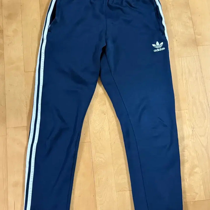 [BUNJANG] Adidas Navy 3-Stripe Training Pants / (급처분) 아디다스 네이비 3선 트레이닝 바지 95사이즈