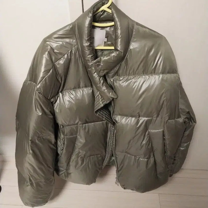 [BUNJANG] KIMUUR RDS Harrington Khaki Down Jacket / 키뮤어 RDS 헤링턴 카키 다운 점퍼