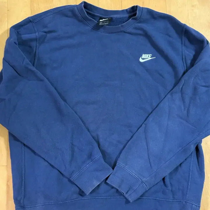[BUNJANG] Nike Swoosh Navy Sweatshirt (Large) / (급처분) 나이키 스우시 맨투맨 네이비 라지 사이즈