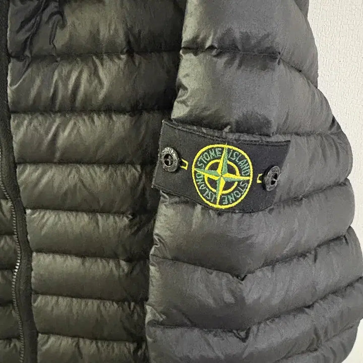 [BUNJANG] Stone Island Kids Lightweight Padded Jacket / 스톤아일랜드 키즈 경량패딩 14A