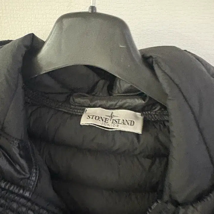 [BUNJANG] Stone Island Kids Lightweight Padded Jacket / 스톤아일랜드 키즈 경량패딩 14A