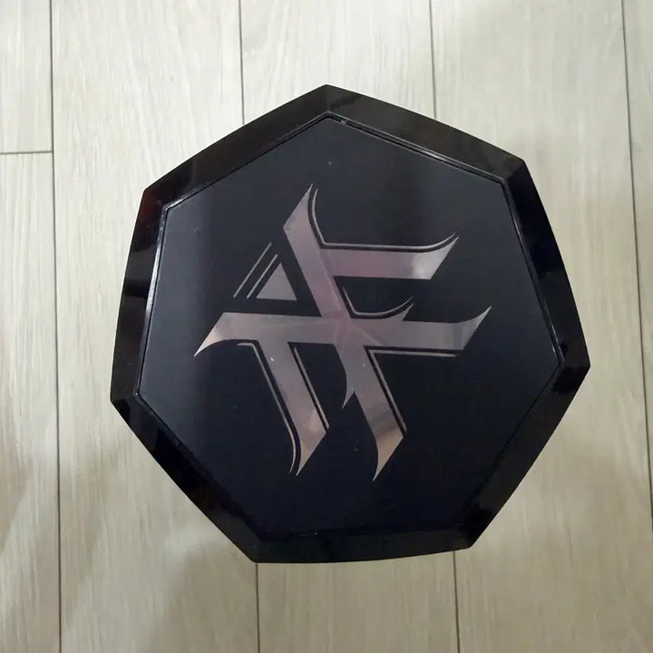 [BUNJANG] MONSTA X Monbebe Lightstick Ver. 1 / 몬스타엑스 응원봉 몬둥이 ver 1