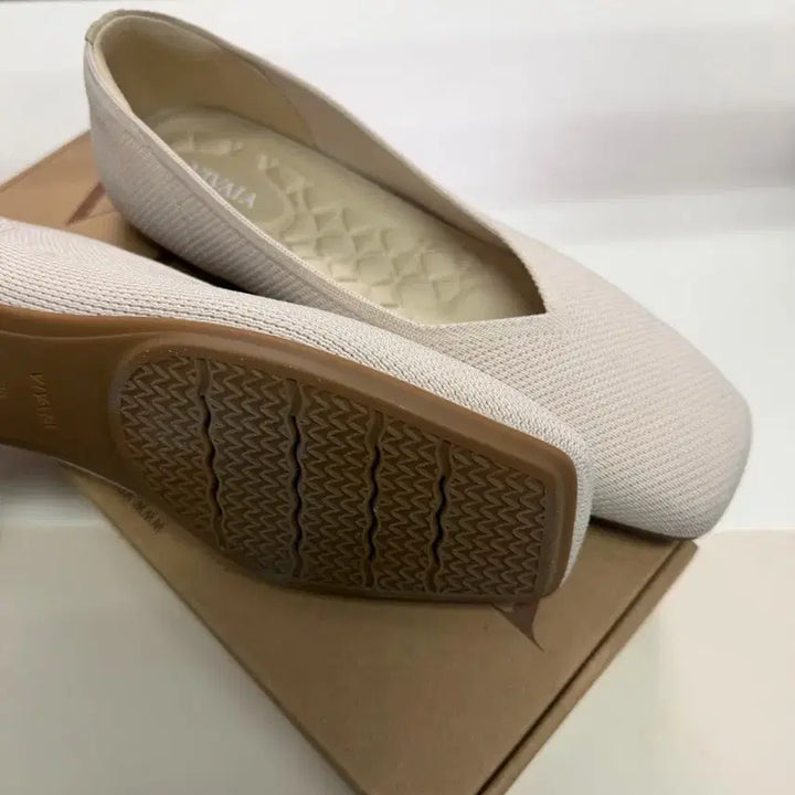 [BUNJANG] VIVAIA Margot 3.0 Flat Shoes / VIVAIA 비바이아 플랫슈즈 margot3.0