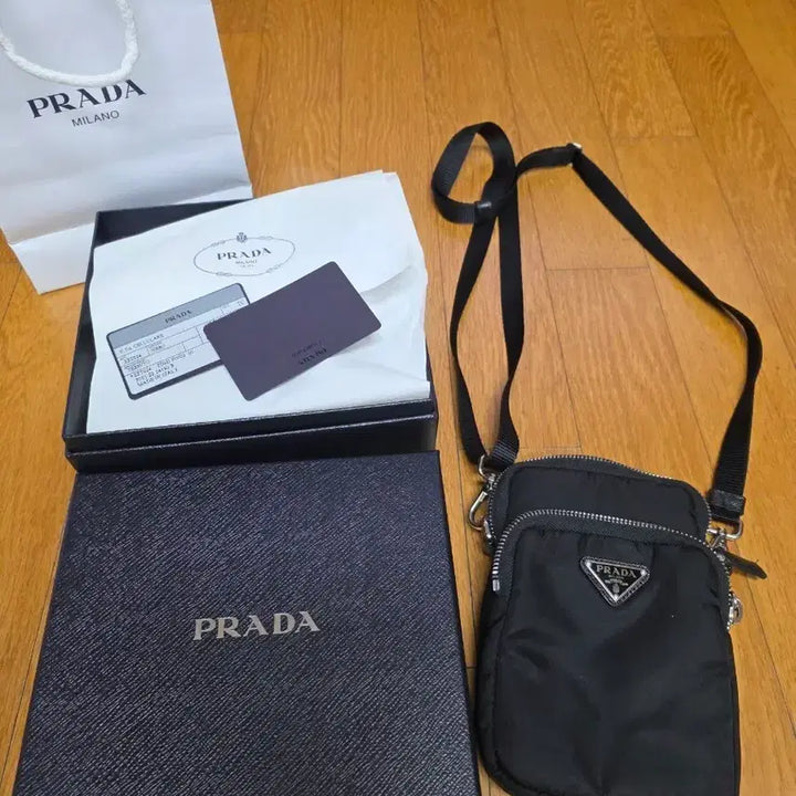 [BUNJANG] Prada Phone Bag / 정품 프라다 휴대폰 가방