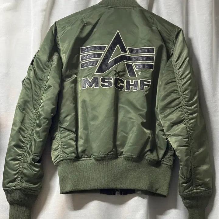 [BUNJANG] Mischief x Alpha Industries MA-1 Bomber Jacket / 미스치프 알파인더스트리 MA-1 항공 점퍼 카키 블랙 XS