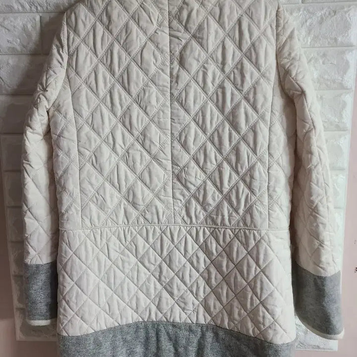 [BUNJANG] ZOOC Ivory Quilted Jacket (55) / ZOOC 아이보리 퀼팅 자켓(55)