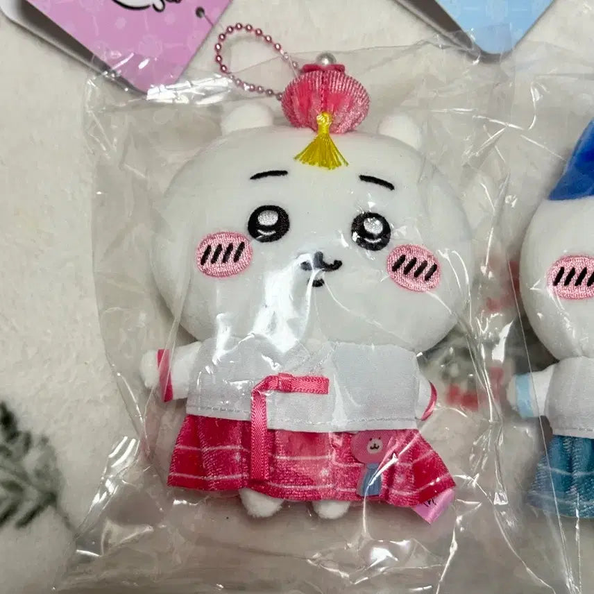 [BUNJANG] [일괄] 치이카와 한복 시리즈 인형 키링 3종 세트 한국 한정 / [일괄] 치이카와 한복 인형 키링 3종 세트 한국 한정판 하치와레 우사기