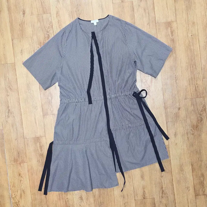 [BUNJANG] COS Asymmetric Drawstring Dress / COS 드로우스트링 애시 메트릭 원피스 프리사이즈