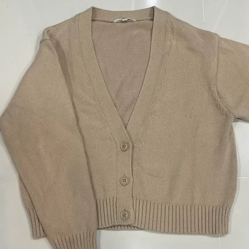 [BUNJANG] Uniqlo Beige Vintage Cardigan / 빈티지 유니클로 베이지 가디건