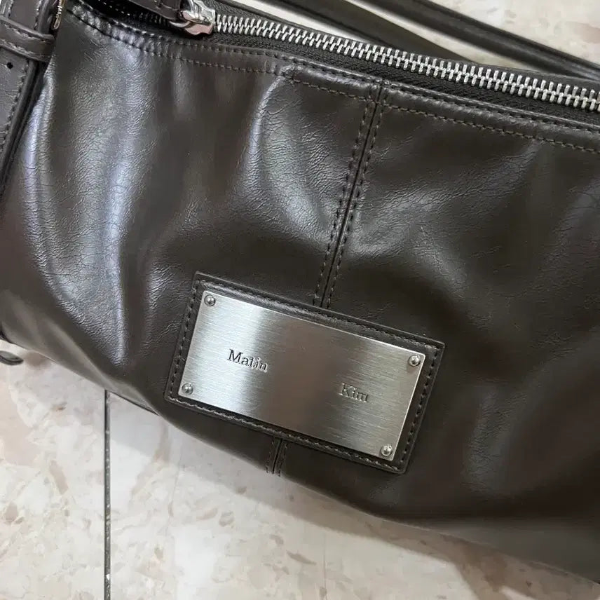 [BUNJANG] Matinkim Strap Shoulder Bag Brown / 마뗑킴 스트랩 숄더백 브라운