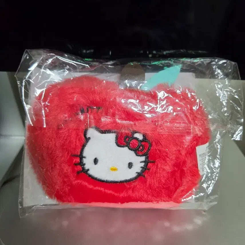 [BUNJANG] Hello Kitty Red Apple Doll Hot Pack Pouch / 헬로키티 빨간 사과 인형 핫팩 파우치 새상품