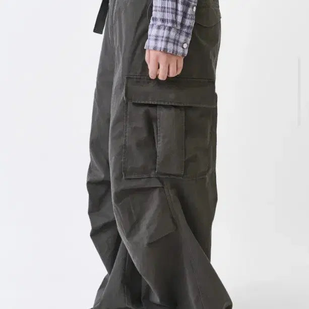 [SOLD OUT] 이얼즈어고 코튼 드릴 점보 카고팬츠 차콜 새제품
