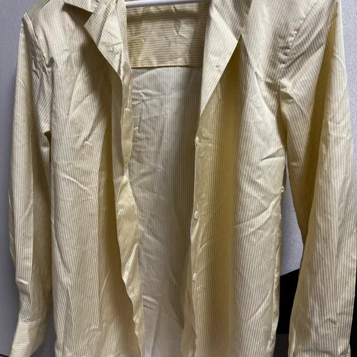 [BUNJANG] Shoulder Pad Blouse / 어깨패드블라우스