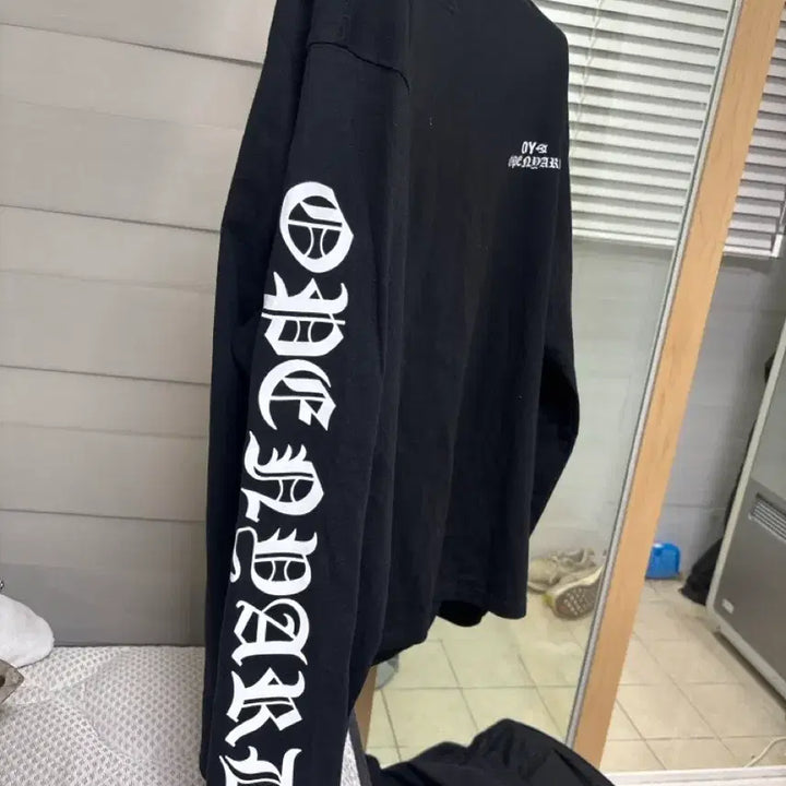 [BUNJANG] OYS Long Sleeve T-Shirt / OYS 오와이오와이 블랙 긴팔 티셔츠