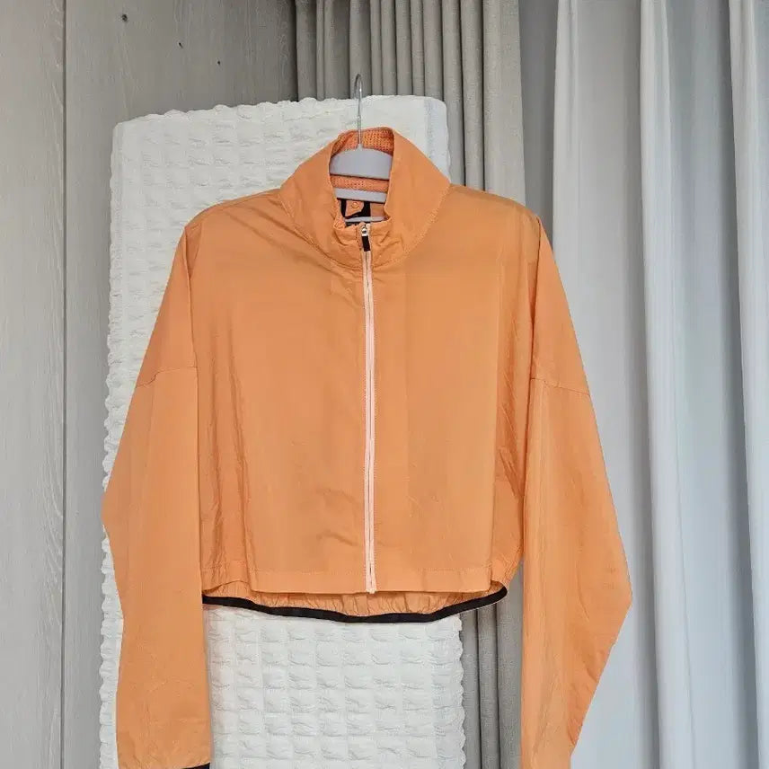 [BUNJANG] Nike Crop Windbreaker Jacket / 나이키  크롭 바람막이 재킷