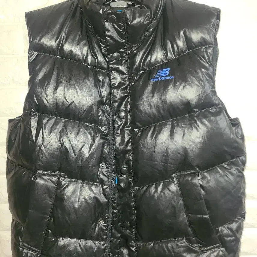 [BUNJANG] New Balance Padded Vest Black (L) / 뉴발란스 패딩 조끼 블랙 100(L)