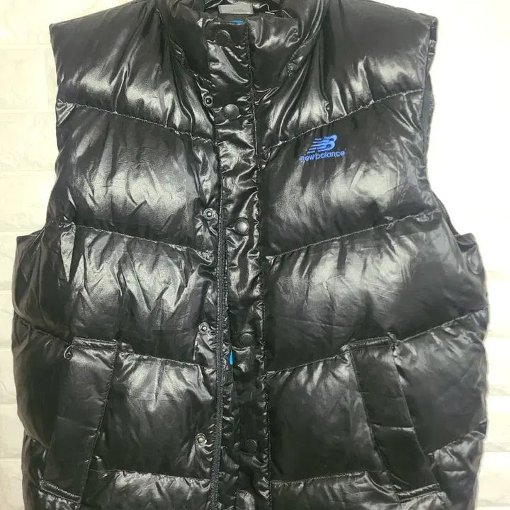 [BUNJANG] New Balance Padded Vest Black (L) / 뉴발란스 패딩 조끼 블랙 100(L)