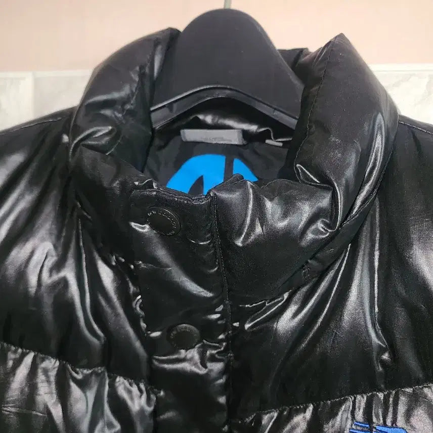 [BUNJANG] New Balance Padded Vest Black (L) / 뉴발란스 패딩 조끼 블랙 100(L)