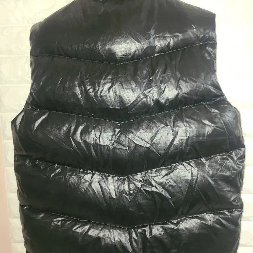 [BUNJANG] New Balance Padded Vest Black (L) / 뉴발란스 패딩 조끼 블랙 100(L)